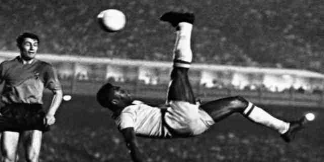 Pele (Edson Arantes Do Nascimento) The Football Legend